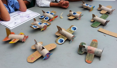 Escuadrón infantil de moscas